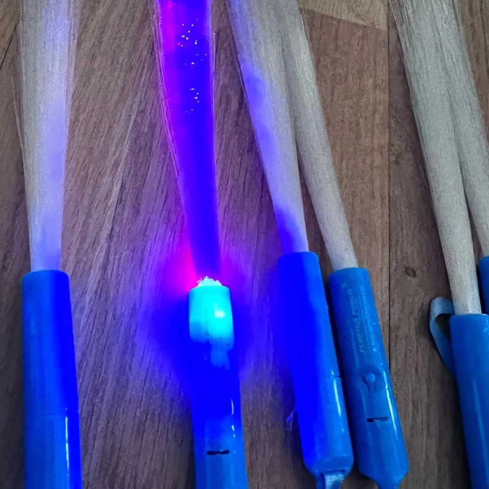 NEW SET LOT of 8 LED Fiber Optic Wands with Batteries - Blue & Multicolor NEW 8